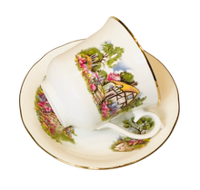 Load image into Gallery viewer, Queen Anne Cottage