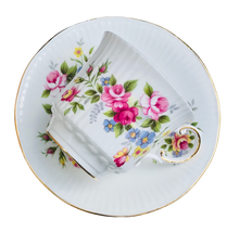 Load image into Gallery viewer, Queen’s Rosina Floral