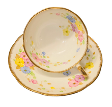 Load image into Gallery viewer, Royal Standard Floral