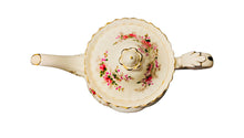 Load image into Gallery viewer, 6 Cup Royal Albert Lavender Rose Teapot