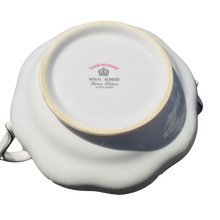 Load image into Gallery viewer, RA Queen’s Messenger