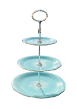 Load image into Gallery viewer, Royal Winton Cake Stand
