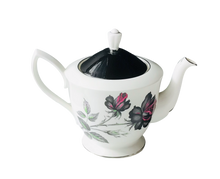 Load image into Gallery viewer, RA Masquerade 3 Cup