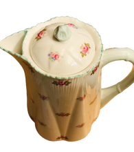 Load image into Gallery viewer, Shelley Rosebud