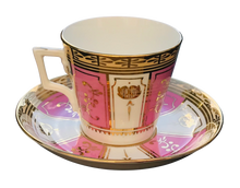 Load image into Gallery viewer, Antique Crown Chelsea