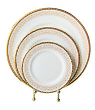 Load image into Gallery viewer, Royal Albert Burlington 6.25 In