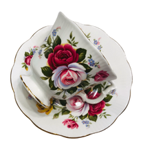 Load image into Gallery viewer, Royal Albert Floral