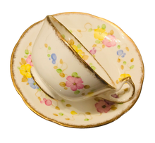 Load image into Gallery viewer, Royal Standard Floral