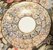 Load image into Gallery viewer, Pretty in Pink-Windsor Regal Gold Teacup and Saucer