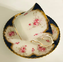 Load image into Gallery viewer, Aynsley Antique Duo