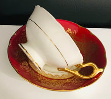 Load image into Gallery viewer, Regal Coalport Regina Victoria