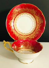Load image into Gallery viewer, Regal Coalport Regina Victoria