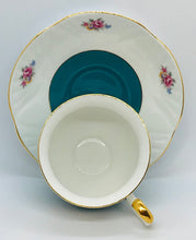 Load image into Gallery viewer, Crown Staffordshire Duo