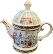Load image into Gallery viewer, James Sadler London 2 Cup Horseguards Teapot
