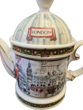Load image into Gallery viewer, James Sadler London 2 Cup Horseguards Teapot

