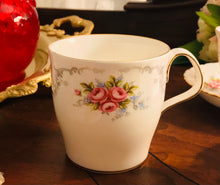 Load image into Gallery viewer, Royal Albert Tranquility-Various Pieces
