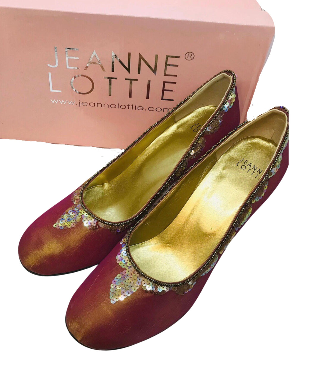 Jeanne Lottie Vintage European Size 39