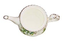 Load image into Gallery viewer, Royal Albert Trillium Tea Pot

