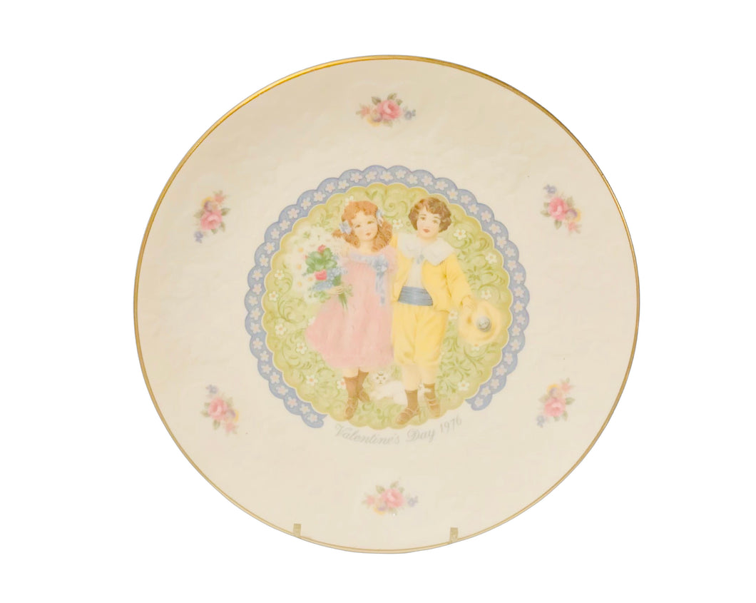 Royal Doulton Valentines Day 1976 Plate