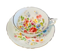 Load image into Gallery viewer, Paragon White Floral

