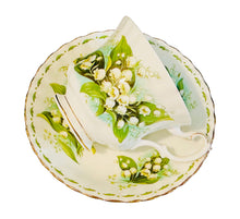 Load image into Gallery viewer, Royal Albert Flower of Month May
