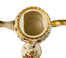 Load image into Gallery viewer, Rare 4 Cup Sadler Swirled Teapot

