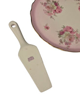 Load image into Gallery viewer, James Kent 10.25 Inch Cake Plate and Lifter
