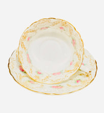 Load image into Gallery viewer, Royal Doulton Pink Roses
