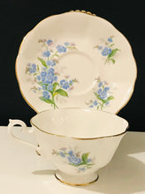 Load image into Gallery viewer, Royal Albert Forget Me Not
