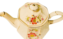 Load image into Gallery viewer, Sadler Basketweave Teapot
