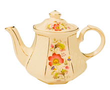 Load image into Gallery viewer, Sadler Basketweave Teapot
