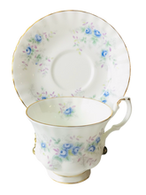 Load image into Gallery viewer, Royal Albert Blue Blossom
