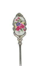 Load image into Gallery viewer, Vintage Floral Spoons Japan
