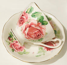 Load image into Gallery viewer, Queen Anne Roses
