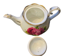 Load image into Gallery viewer, Royal Albert 4 Cup American Beauty Teapot
