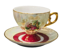 Load image into Gallery viewer, Courting Couple Teacup
