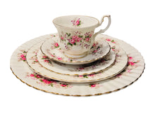 Load image into Gallery viewer, 5 Piece Royal Albert Setting
