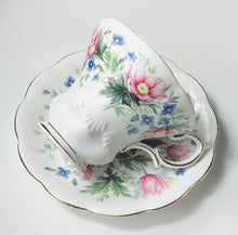 Load image into Gallery viewer, Royal Albert Surrey
