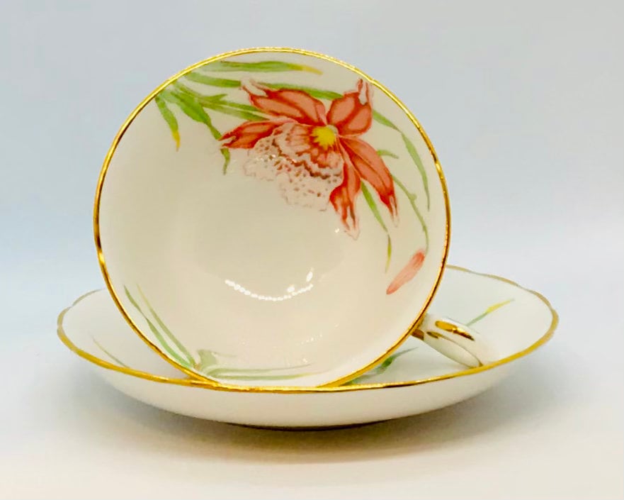 Pretty In Pink-Gorgeous Tuscan Cardinalis Teacup and Saucer