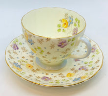 Load image into Gallery viewer, Pretty in Pink-Sweet Foley Floral Teacup and Saucer
